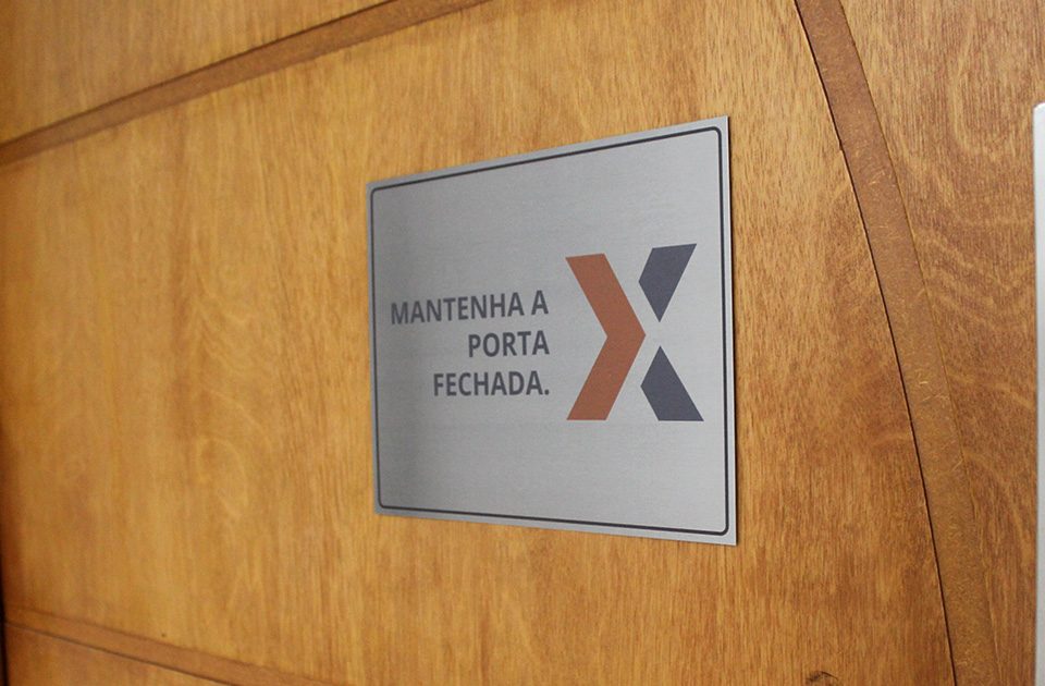 Placa de Alumínio Personalizada para porta