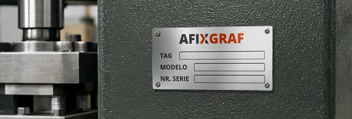 Placas de identificação Técnica em maquinário